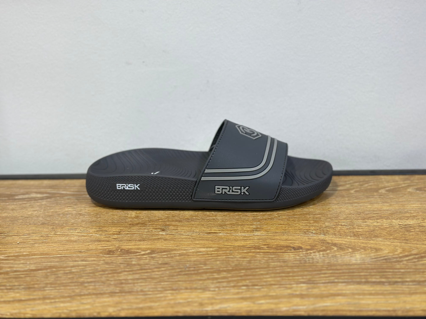 BRISK Claquette gris