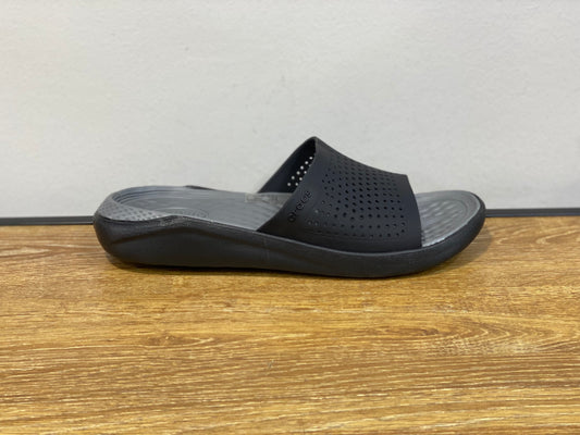 Mule Crocs noir et gris et noir