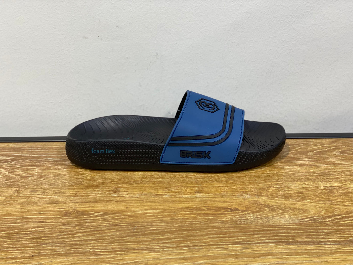 BRISK Claquette noir et bleu