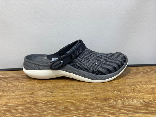 CROCS LITERIDE 360 CLOG À RAYURES et gris et blanc