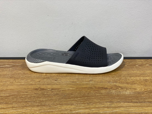 Mule Crocs noir et gris et blanc