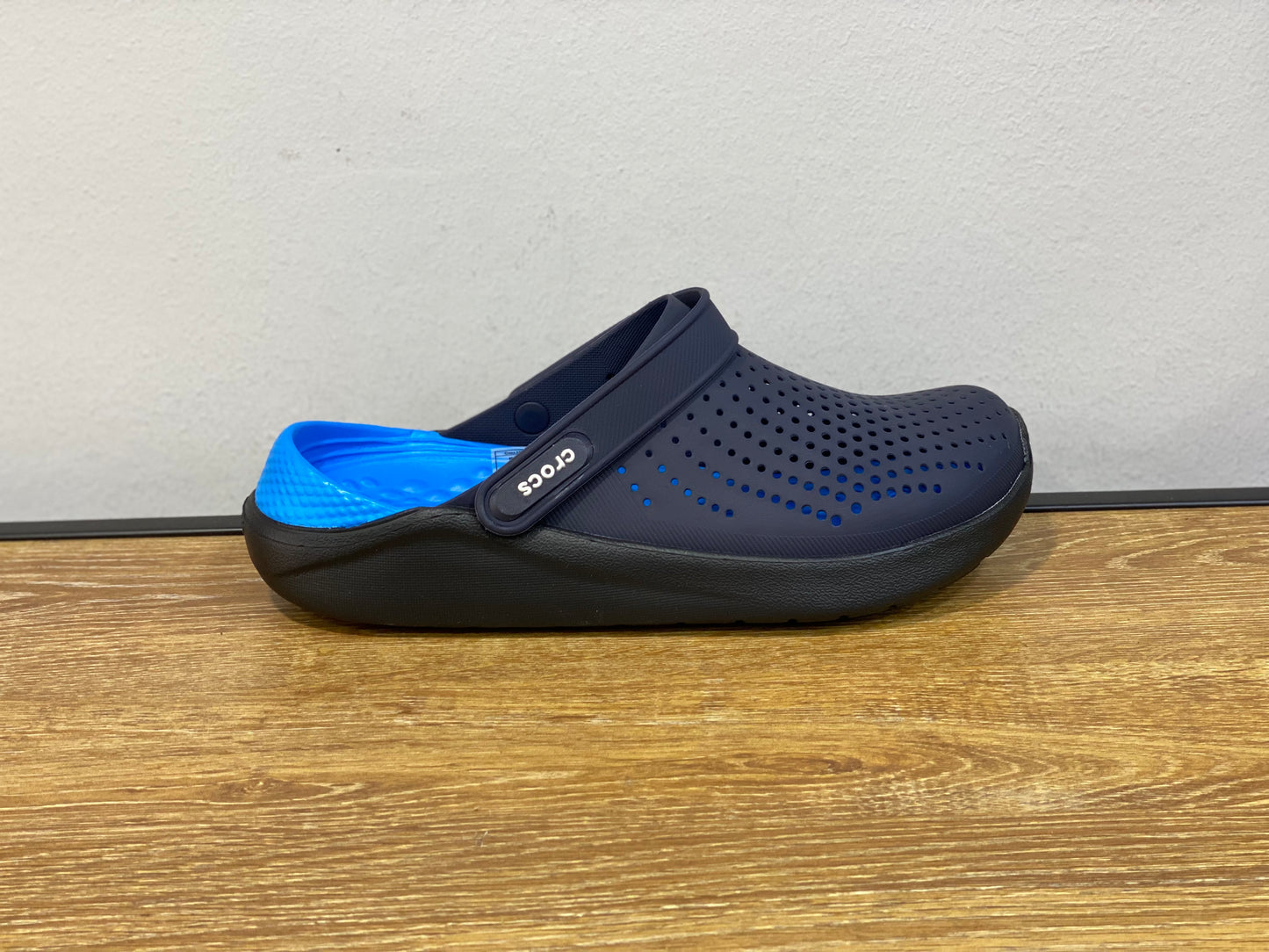 CROCS LITERIDE CLOG BLEU NUIT ET BLEU ET NOIR