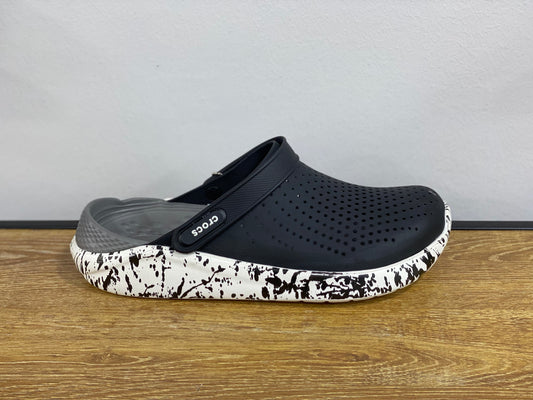 CROCS noire et gris et blanc mouchetée