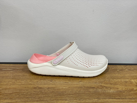 crocs Gris clair et saumon et blanc
