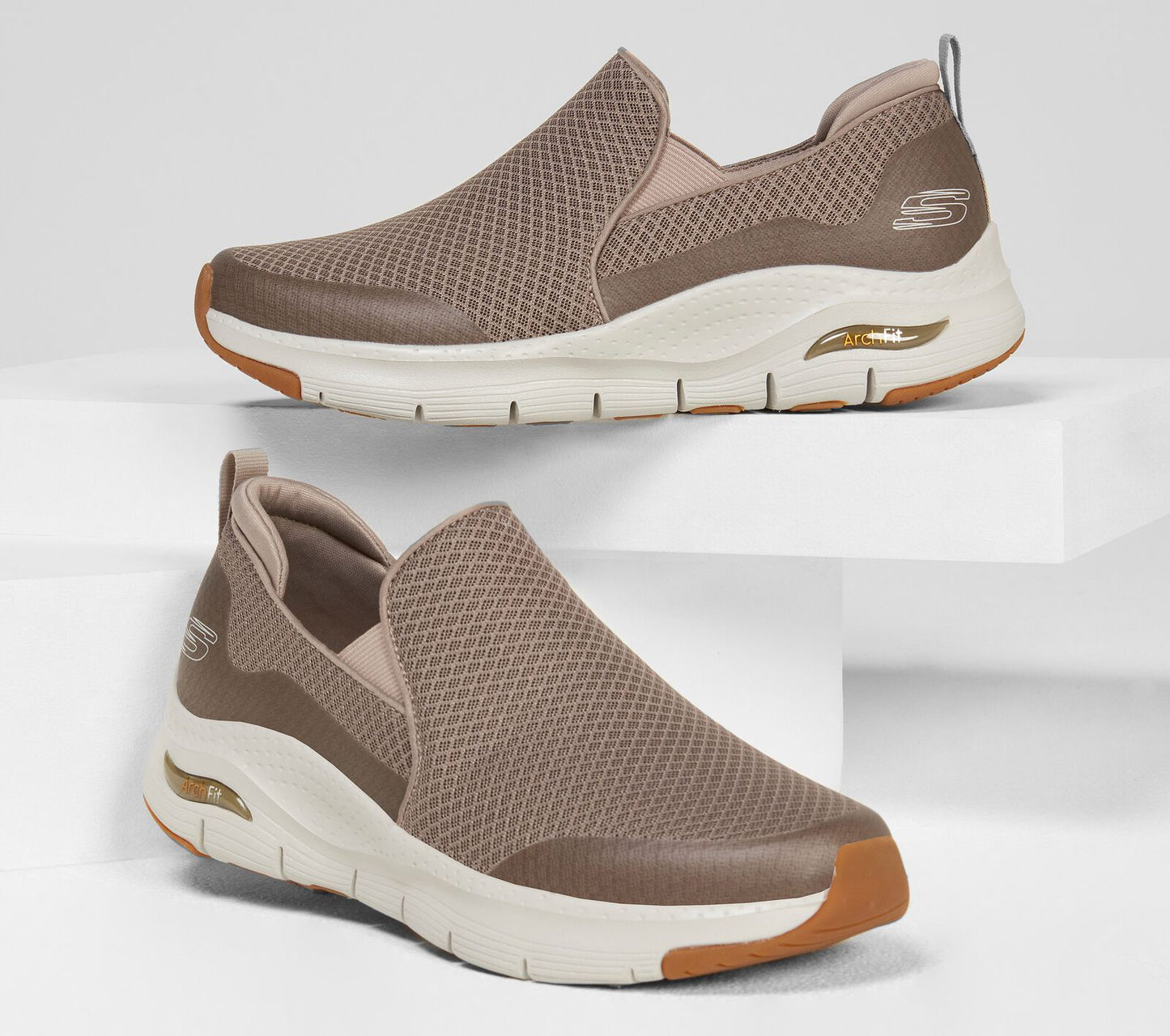 SKECHERS ARCH FIT BANLIN