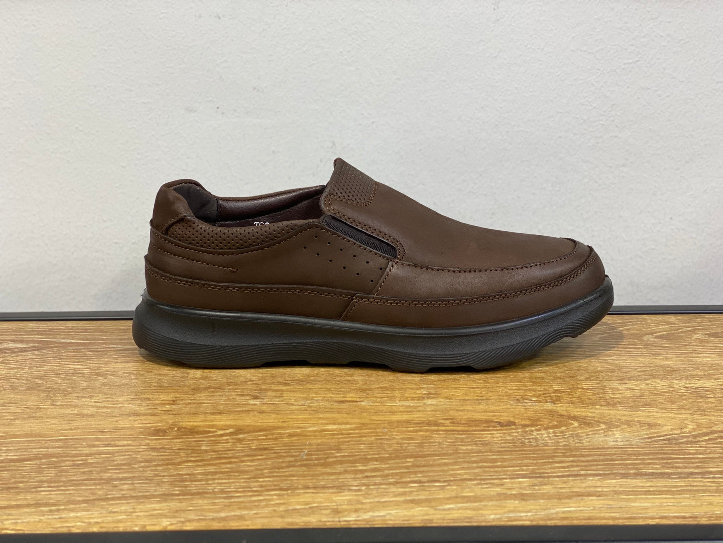 RUGATTI MARRON TS24-7