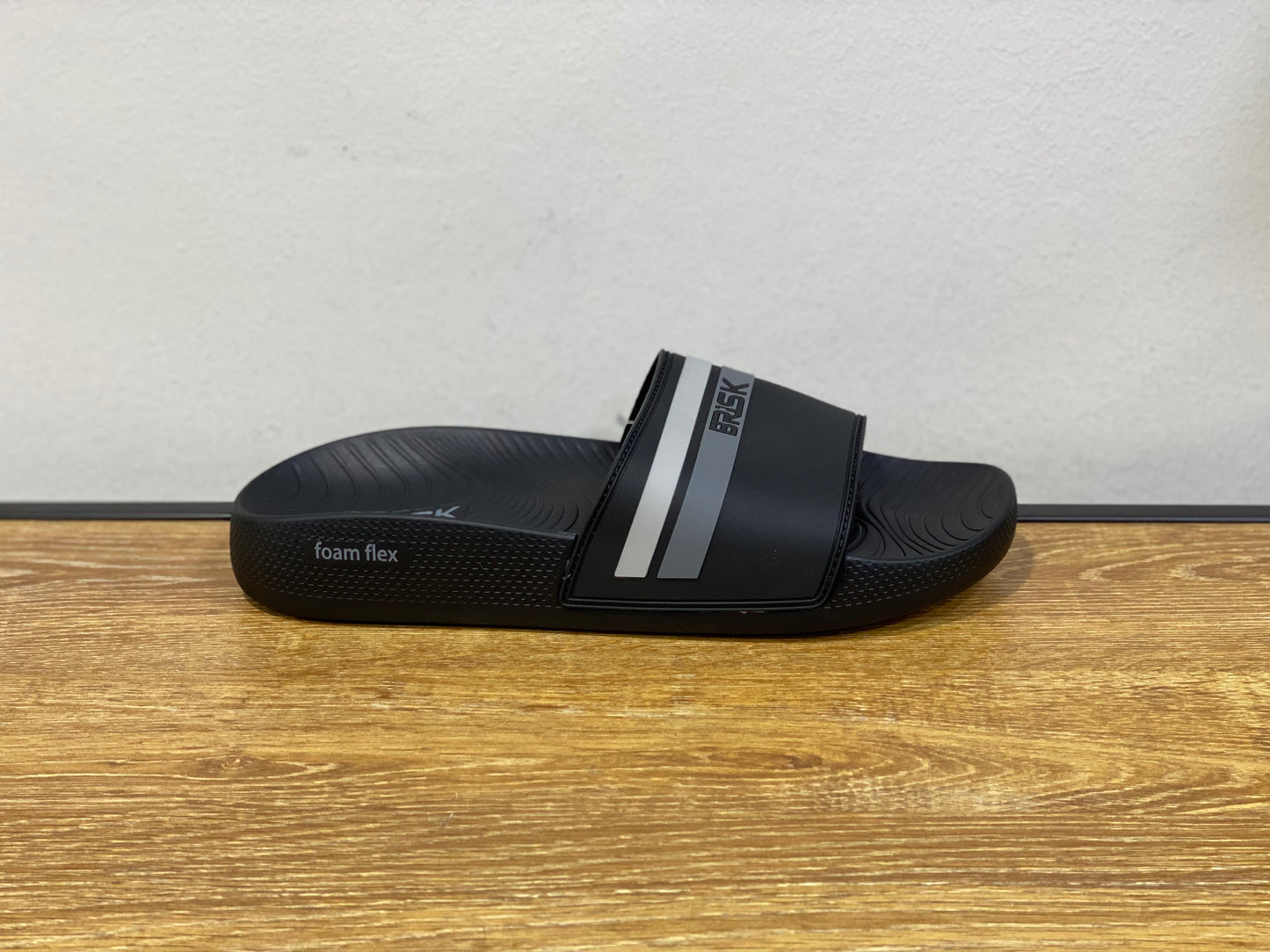 BRISK Claquette noir et gris