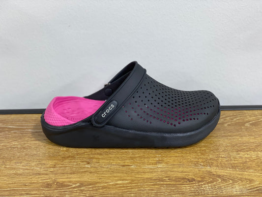 CROCS noire et rose et noire