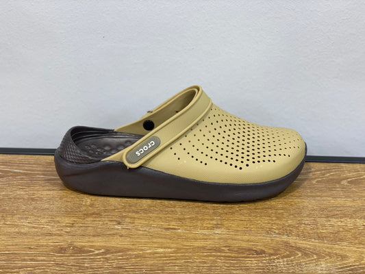crocs marron et beige