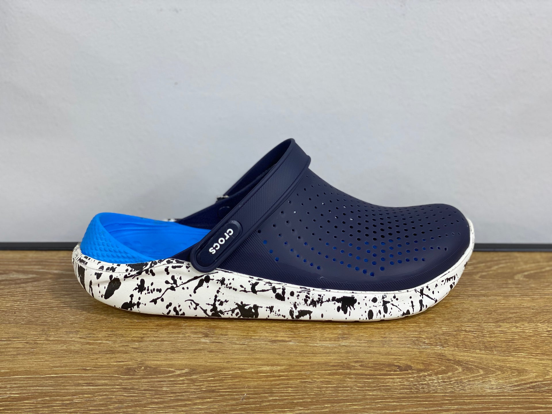 Crocs discount bleu ciel